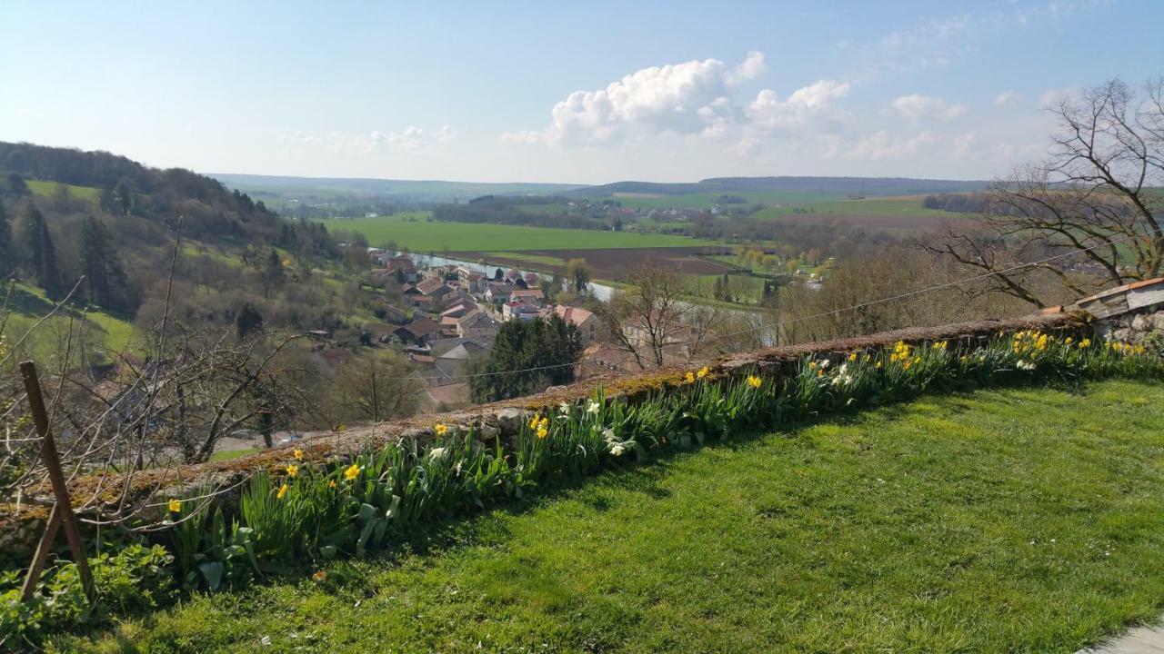 B&B Chez Fouchs - Chambre D'Hotes Dun-sur-Meuse Esterno foto