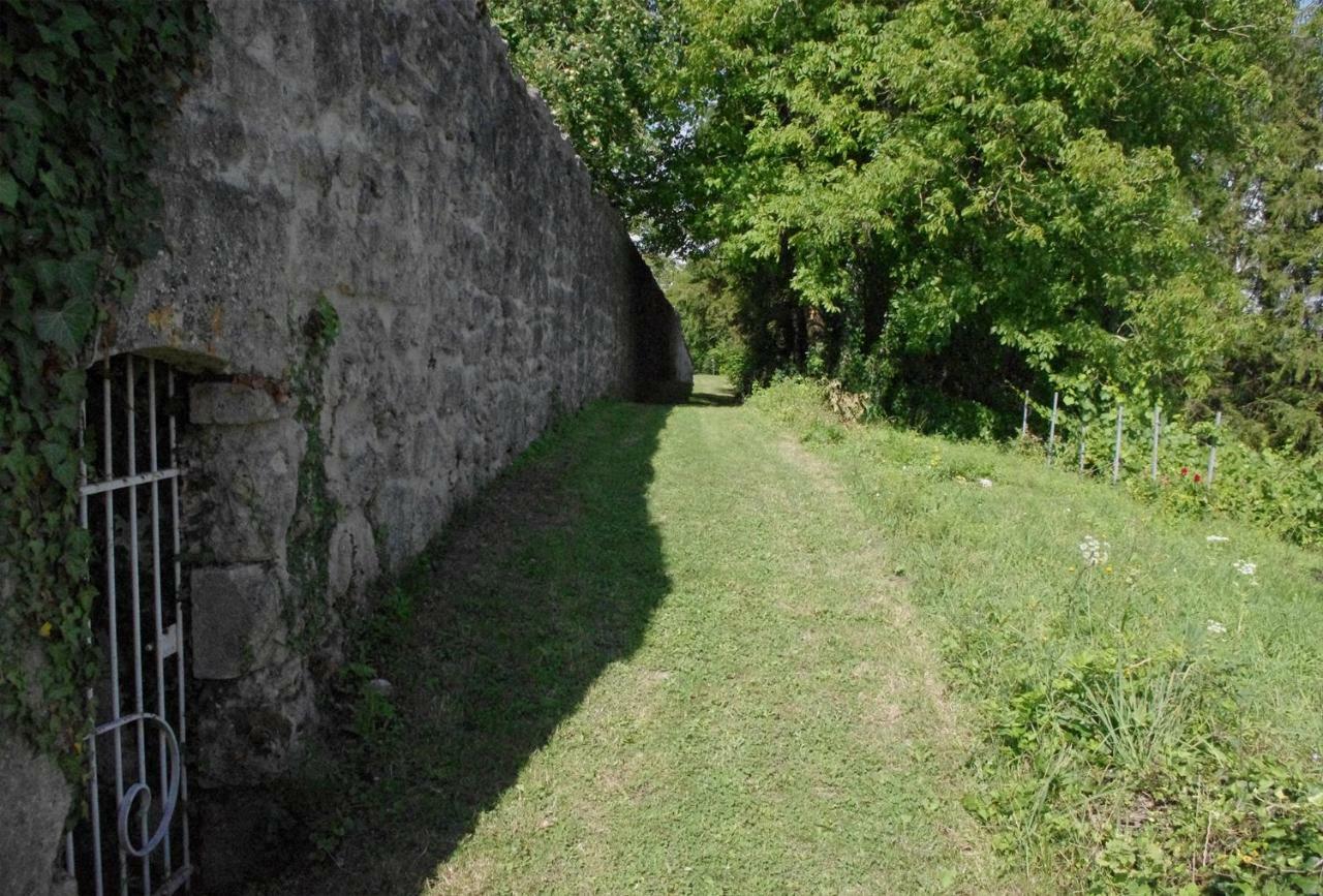 B&B Chez Fouchs - Chambre D'Hotes Dun-sur-Meuse Esterno foto